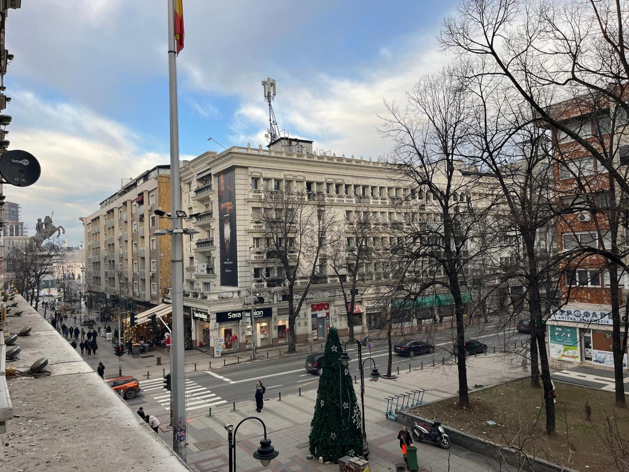 Central M - 5 Apartments Skopje Esterno foto