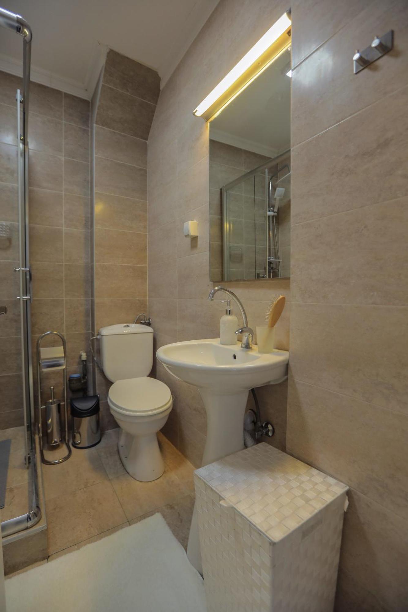 Central M - 5 Apartments Skopje Esterno foto